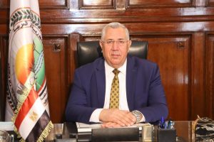 السيد القصير وزير الزراعة المصرية
